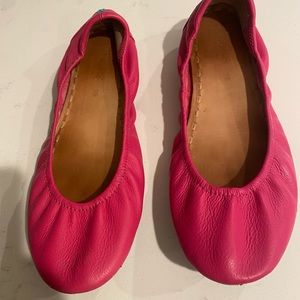 Fuschia Tieks Size 10